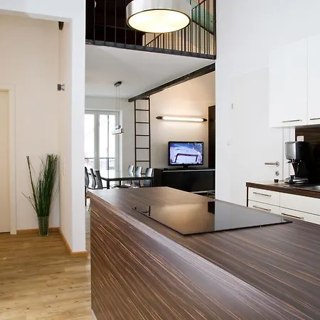 Arnsteiner Τσελ αμ Ζέε